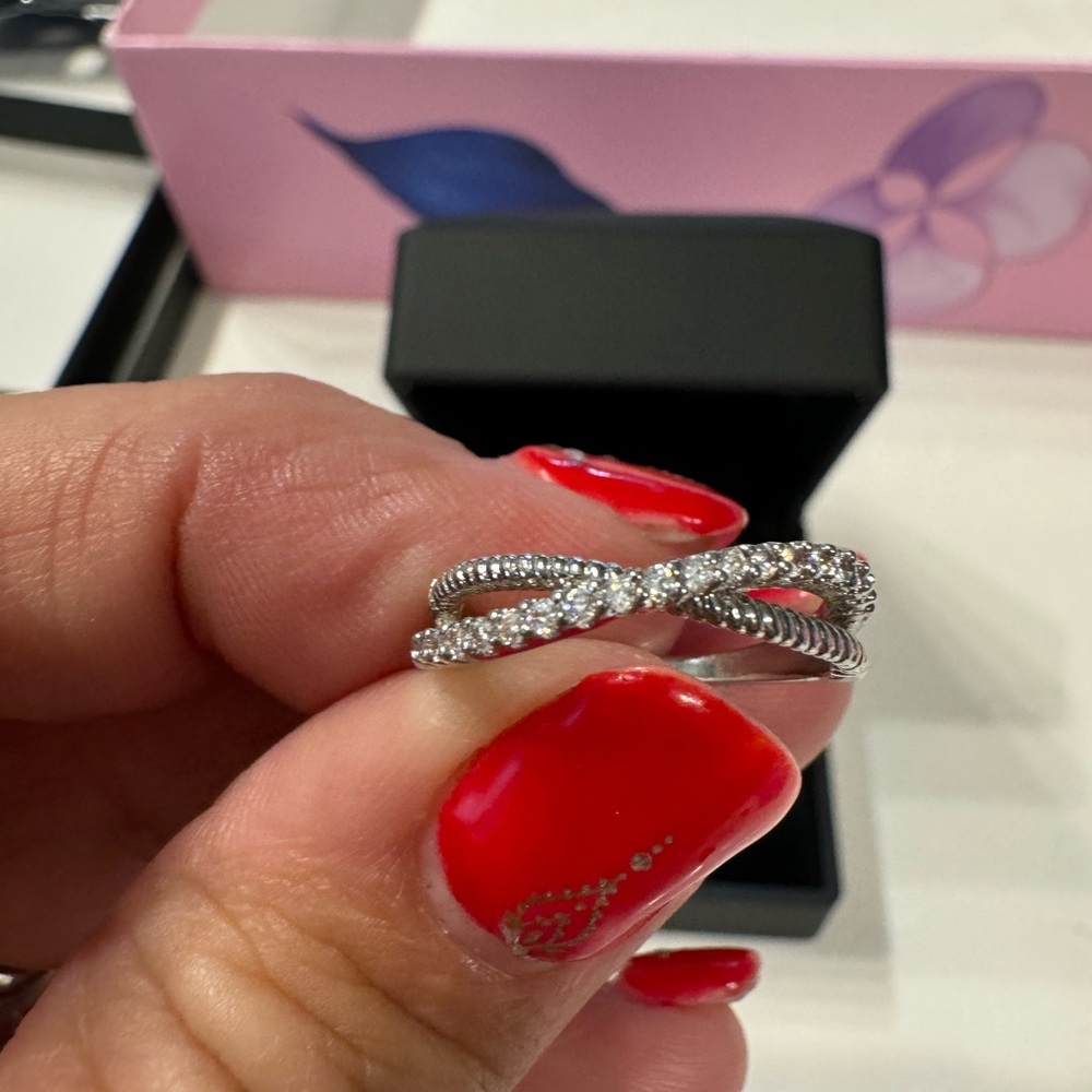 Silver ring - Picture 2 of 3